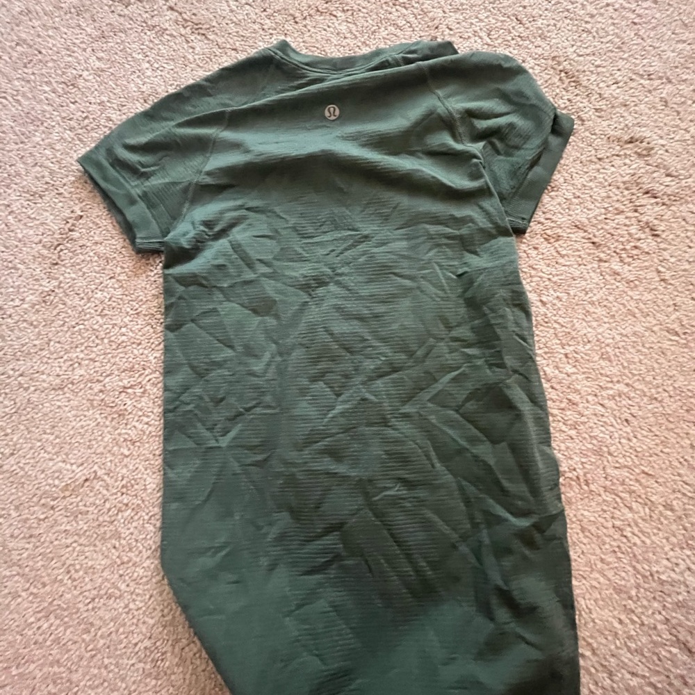 Lululemon army green swiftly tech